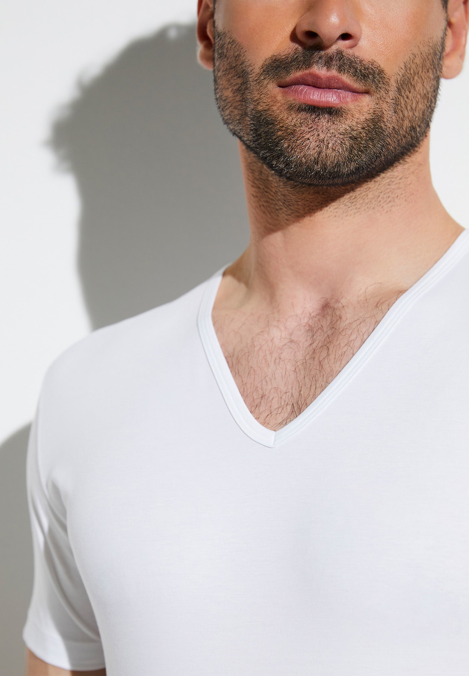 Pure Comfort | T-Shirt kurzarm V-Ausschnitt - weiss – Bild 2