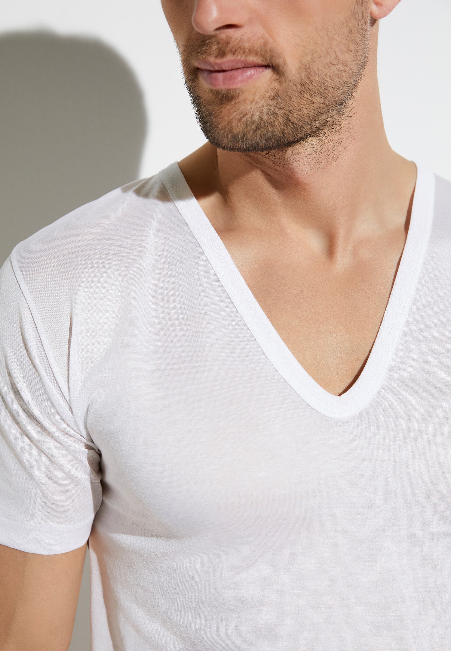 Royal Classic | T-Shirt kurzarm tiefer V-Ausschnitt, superfein - weiss – Bild 2